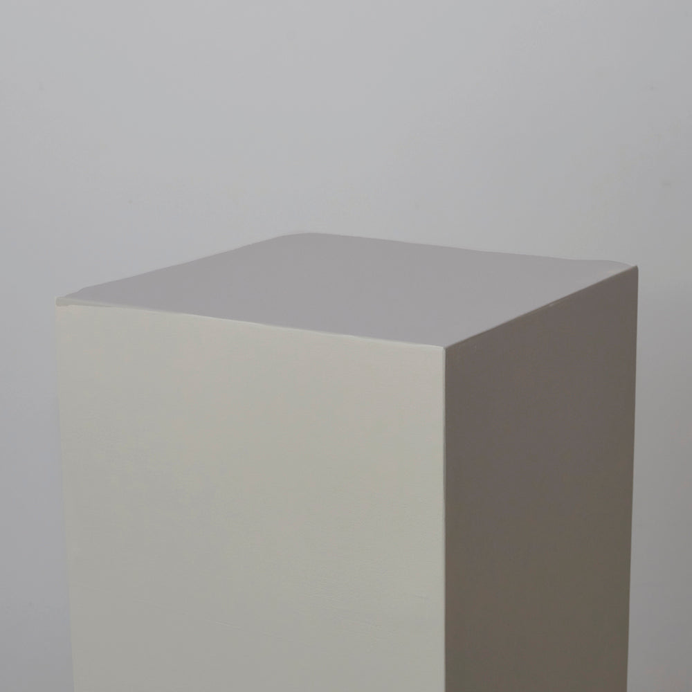 Dusky White Plinth