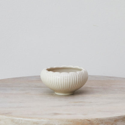 Cream Ribbed Ceramic Tealight Holder